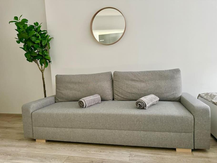 Stylish Schonbrunn Apartments With Free Parking Viena Exterior foto